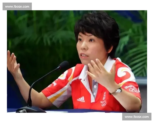 邓亚萍走进印刷学院附小:体育教会孩子 “输得起” 的人生哲学 邓亚萍走进印刷学院附小:体育教会孩子 “输得起” 的人生哲学