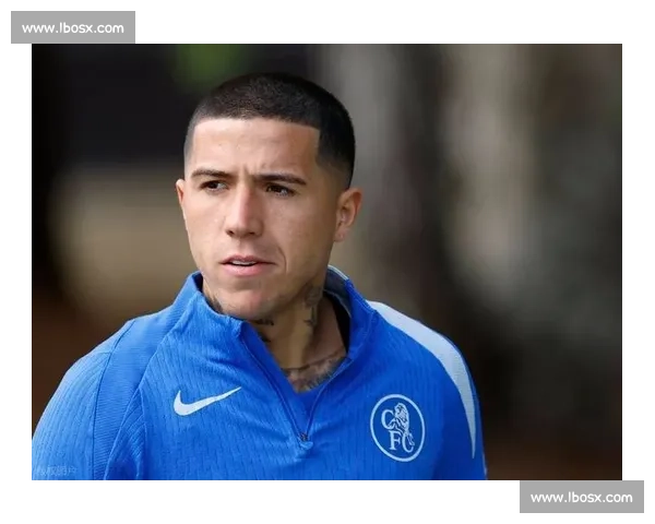 胡安卢转会遇挫，那不勒斯瞄准切尔西铁卫迪萨西