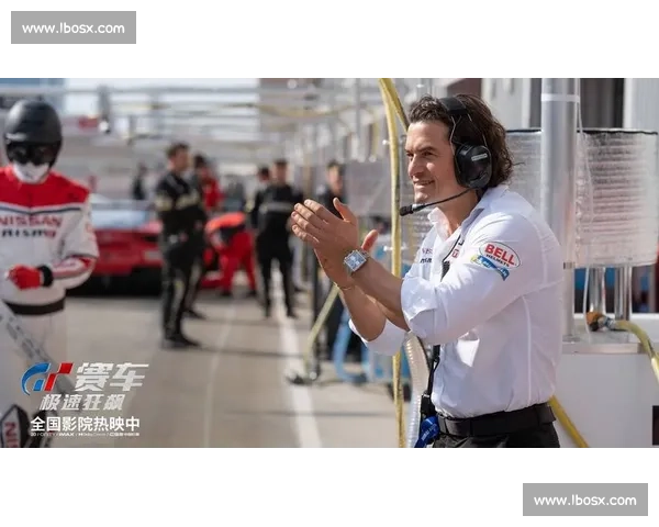 致命失控！赛车时速 200 公里飞出场外，观众尖叫逃命瞬间曝光